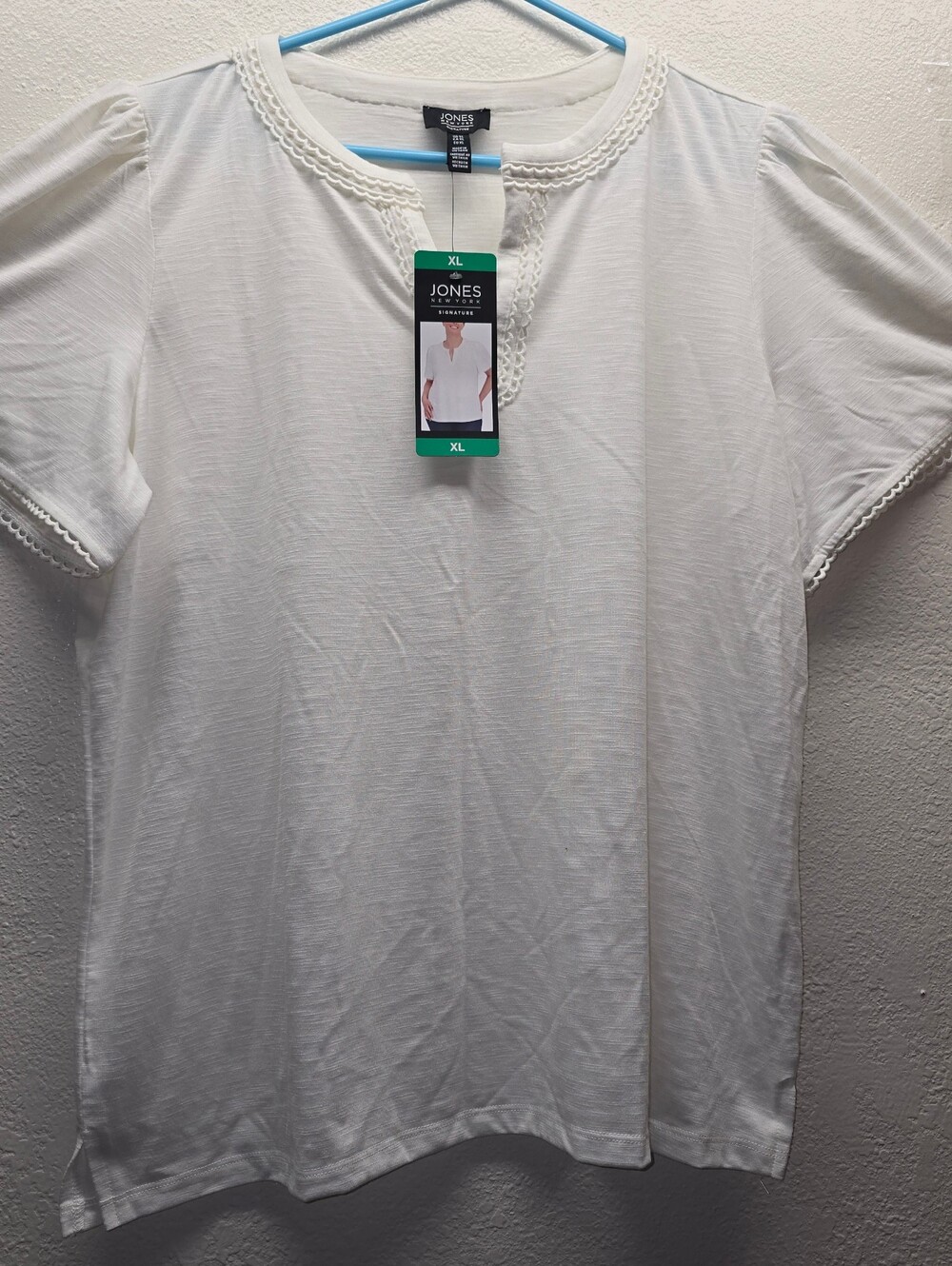Jones New York White Short Sleeve Top with Crochet Trim